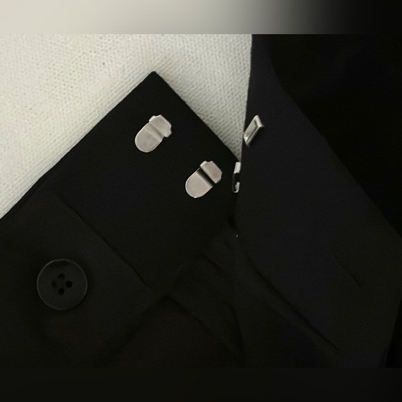 AREA Crystal Heart Cutout Short in Black Sz 0 XS - Picture 14 of 15